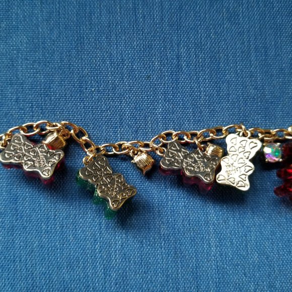 🧸🎄Betsey Christmas Holiday SPARKLE Gummy Bear Charm Bracelet - NWT🎄🧸 - Picture 8 of 8